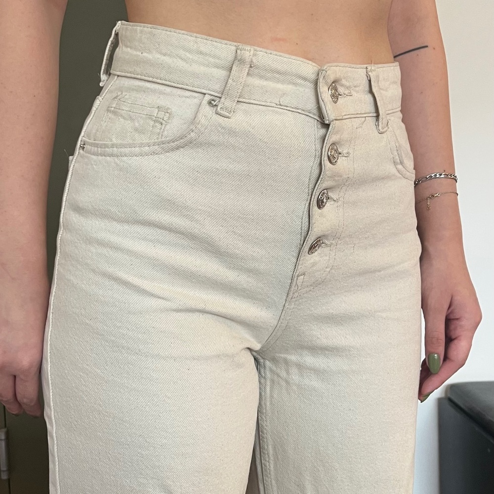 Button Down Jeans